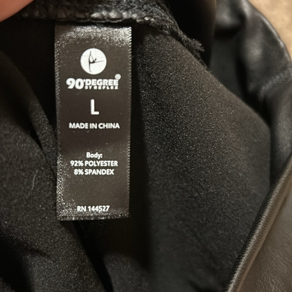 NWT 90 Degree by Reflex leatherette Leggings. Size Large - Picture 5 of 5